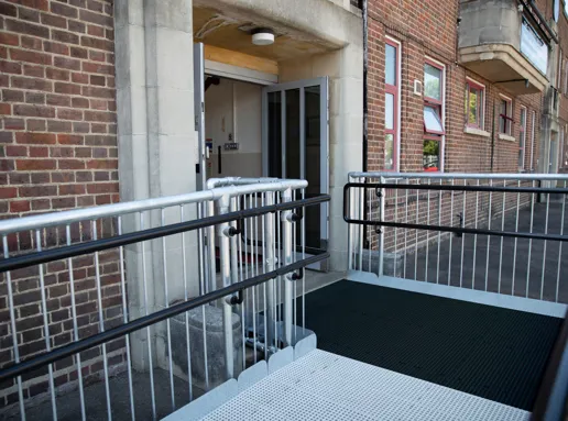 20220614 AQ5I0047 3 RT Medium