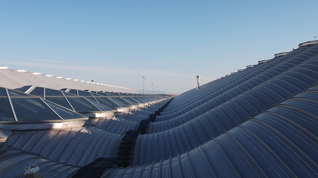 Kee Walk Rooftop Walkway System Madrit Airport