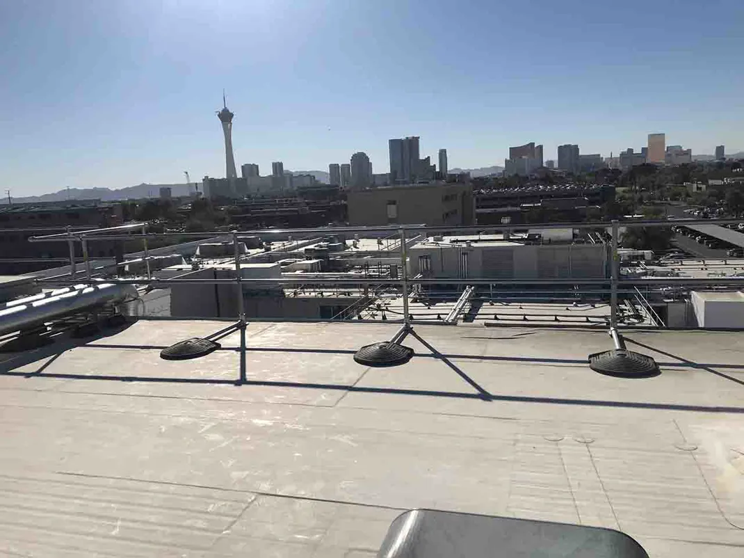 Permanent Counterweighted Roof Guardrail